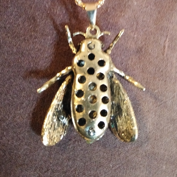 Rhinestone Insect Necklace - Picture 8 of 8